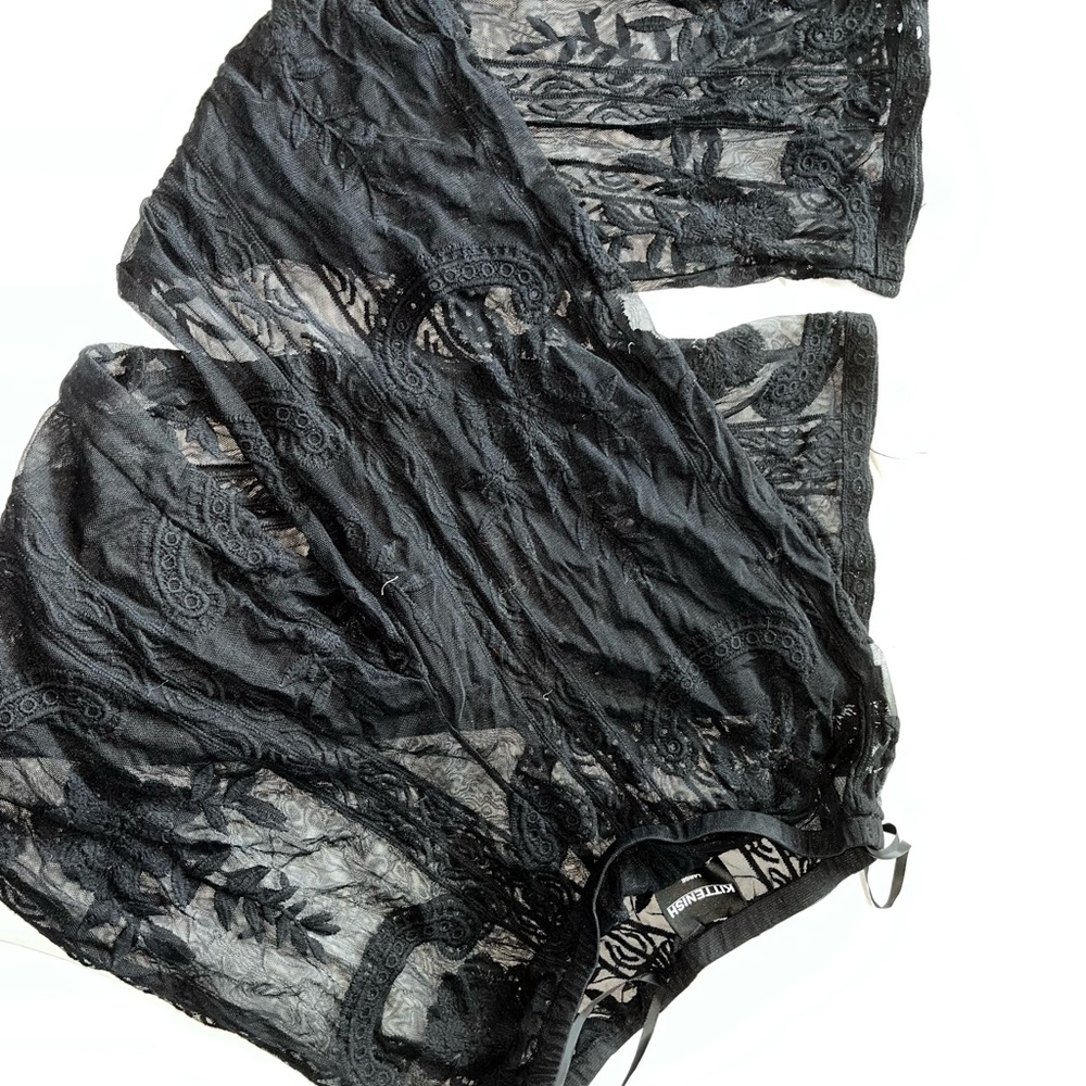 Kittenish beachwear pants